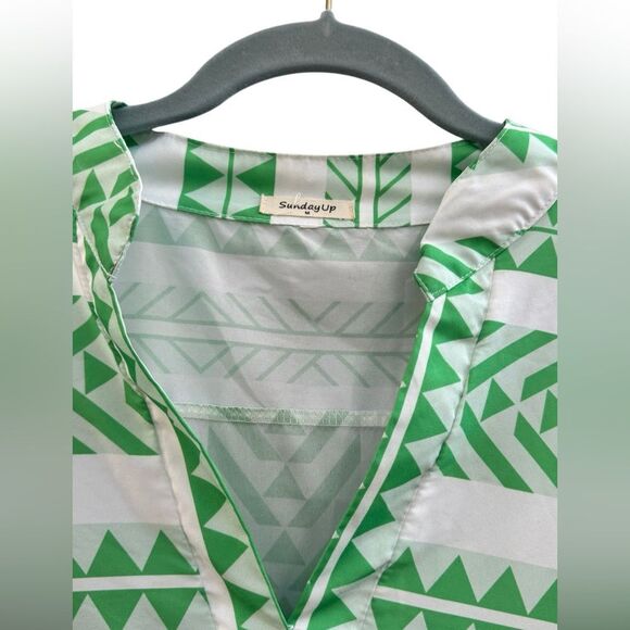 Sunday Up Women's Green & White Aztec Knee Length Midi Dress Size Medium - Picture 6 of 6